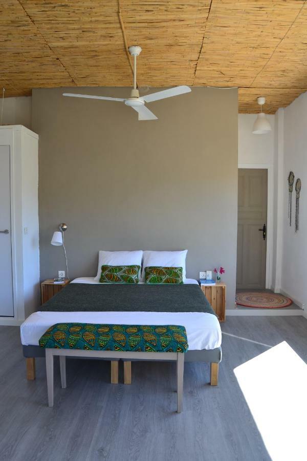 Bed and Breakfast The African House à Tolox Extérieur photo