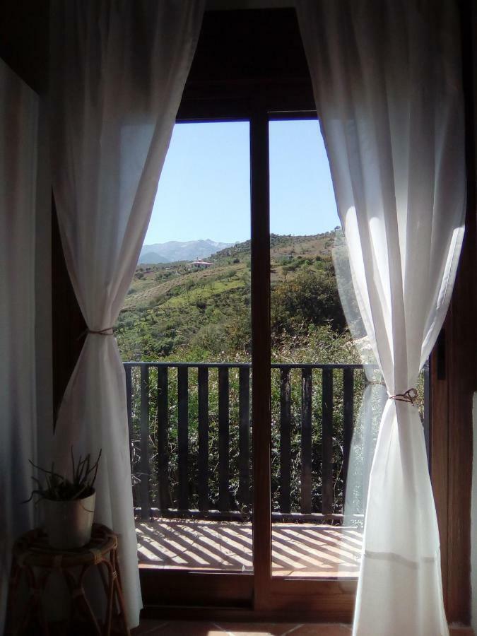 Bed and Breakfast The African House à Tolox Extérieur photo